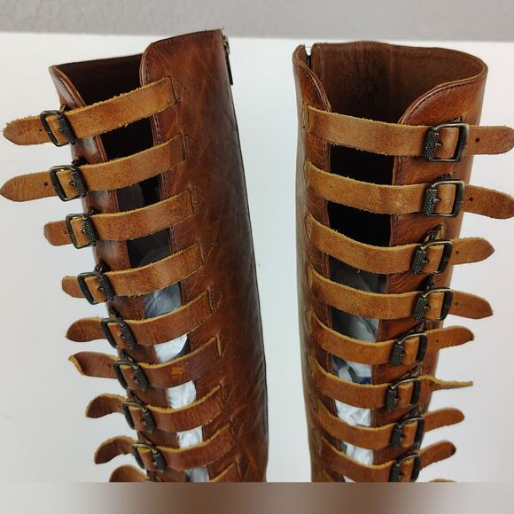 FRYE IZZY Belted Gladiator Distressed Leather Buckles Open Toe Boot Sandals 10 - Picture 7 of 17